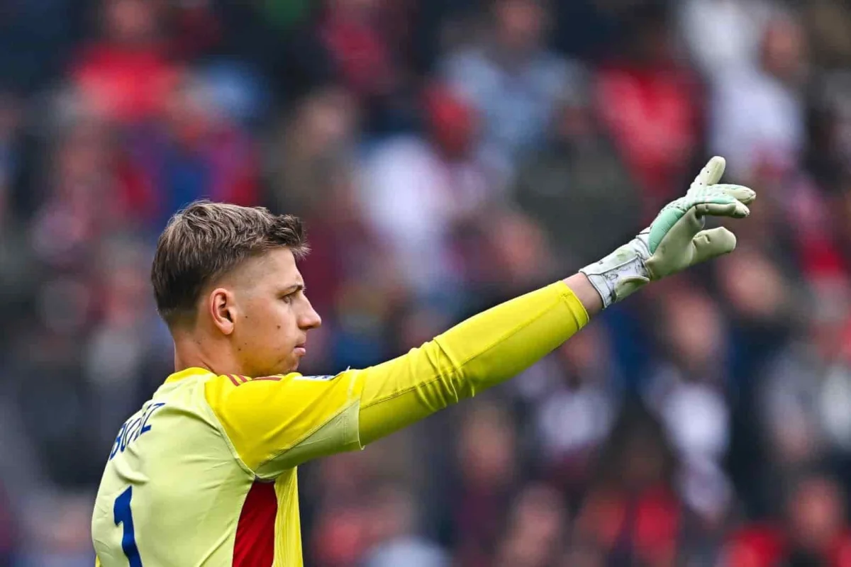Jean Butez (ex-LOSC) prolonge avec Côme