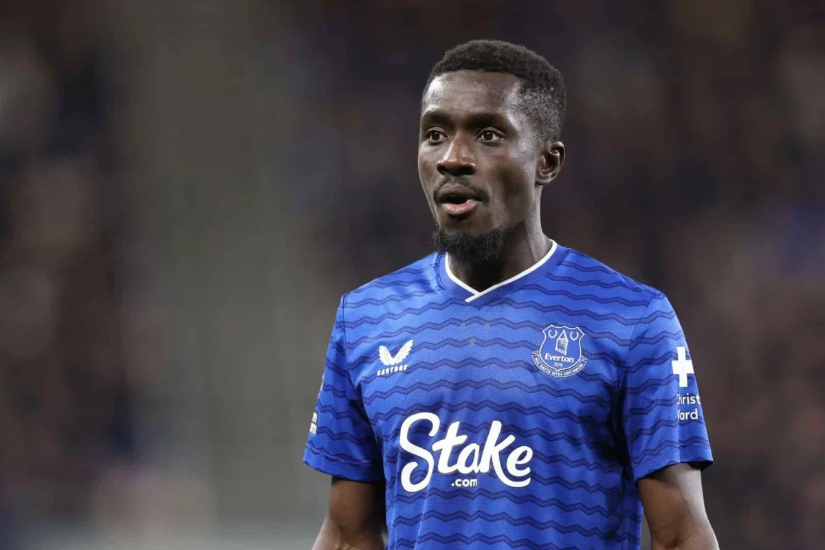 Des discussions officialisées avec Idrissa Gueye (ex-LOSC) en Premier League