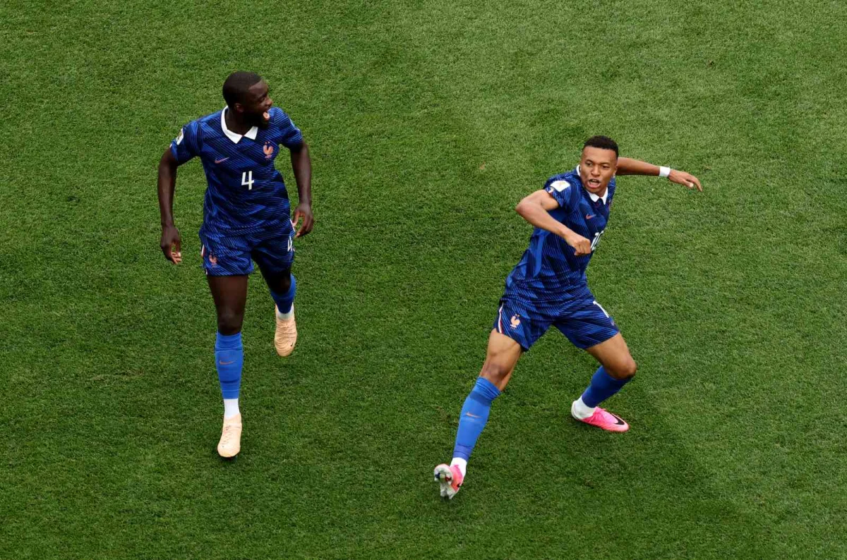Qualification en poche pour l’équipe de France face à l’Irak avec Mike Maignan et Lucas Digne (ex-LOSC) titulaires