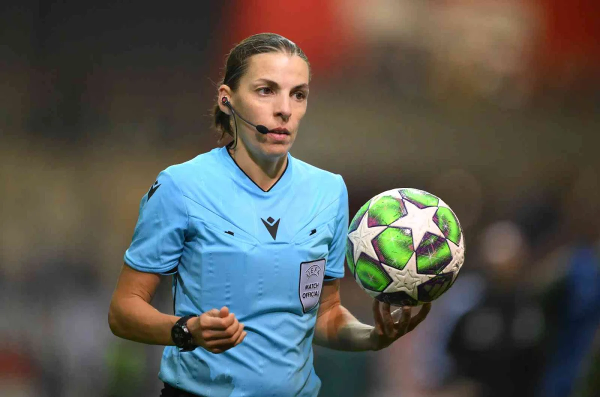 Stéphanie Frappart prend sa retraite : Une arbitre qui portait chance au LOSC