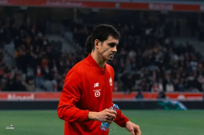 Quels sont les huits joueurs passés par le LOSC qui ont franchi le cap des 100 sélections ?