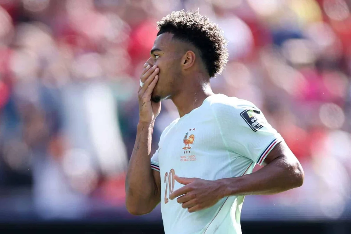 France – Espagne : Les compositions officielles sans Désiré Doué