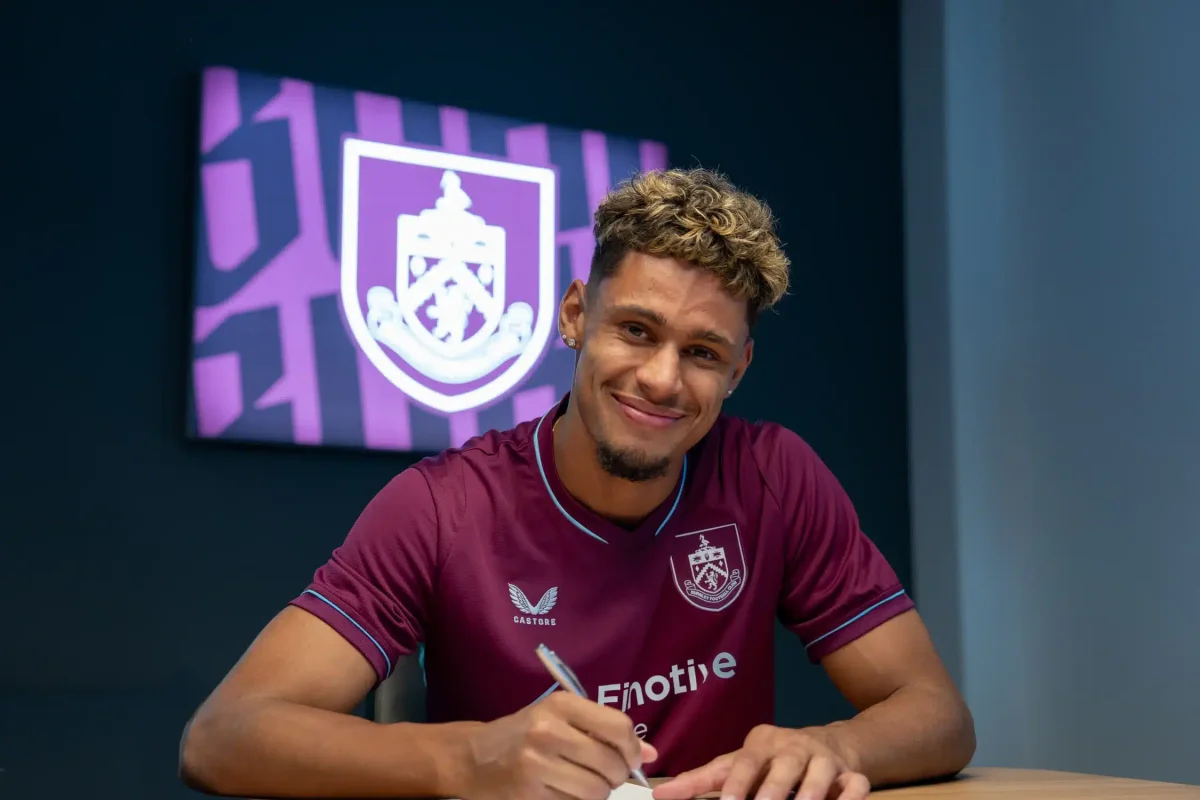 Le départ d’Ugo Raghouber du LOSC vers Burnley FC déçoit une majorité