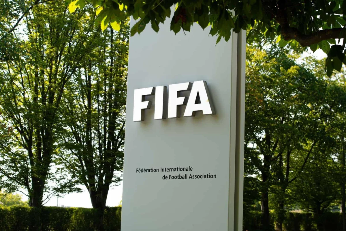 Gianni Infantino fragilisé : Des tensions toujours vives entre l’UEFA et la FIFA