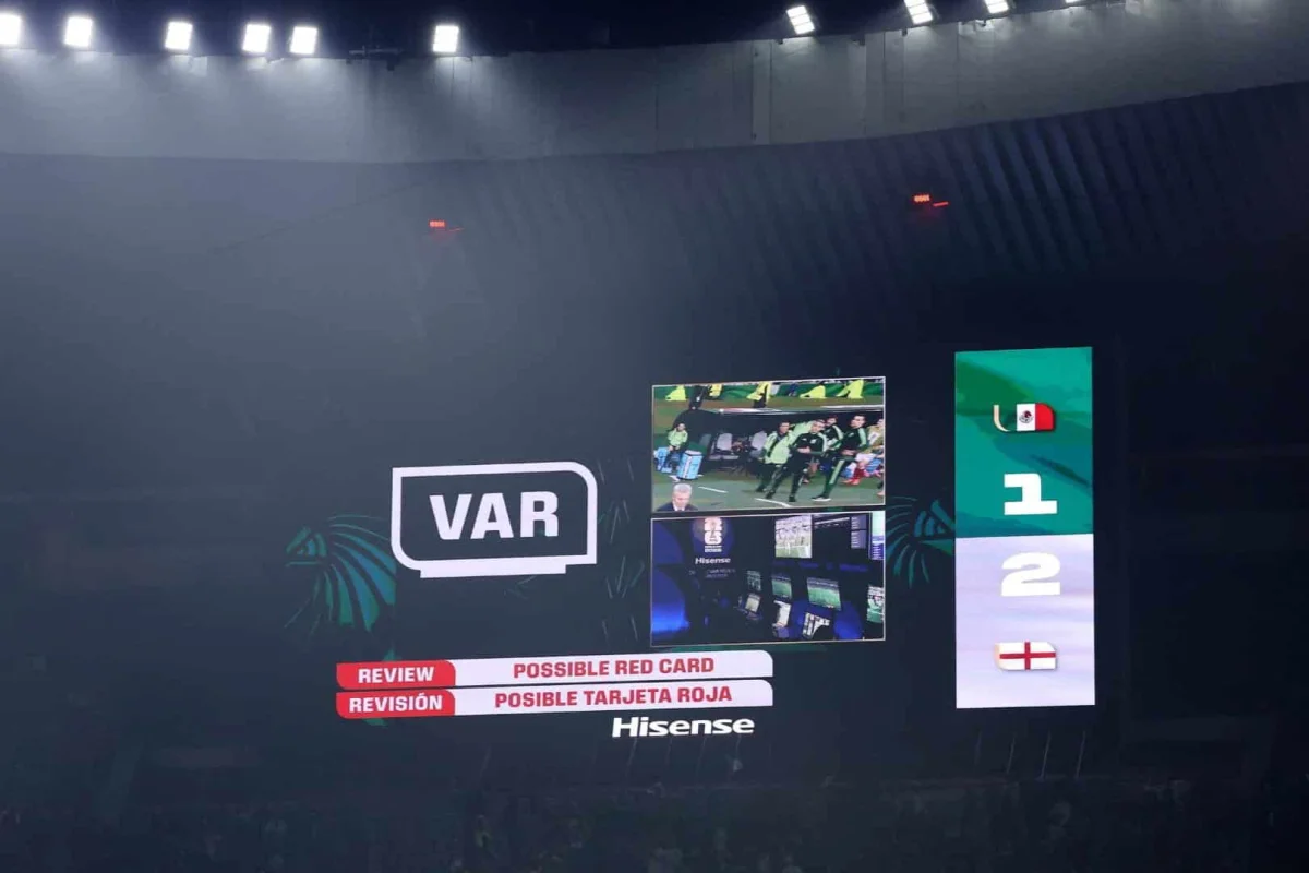 L’UEFA défend un usage plus limité de la VAR en Europe
