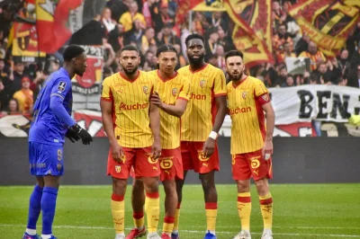 Attaque-Défense : la 2e place colle à la peau du RC Lens