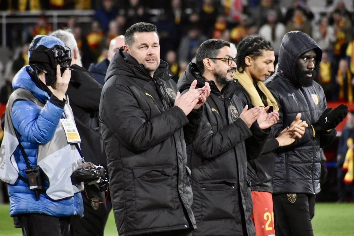 « Je ne joue pas les matches » : Pierre Sage relativise sa nomination aux trophées UNFP