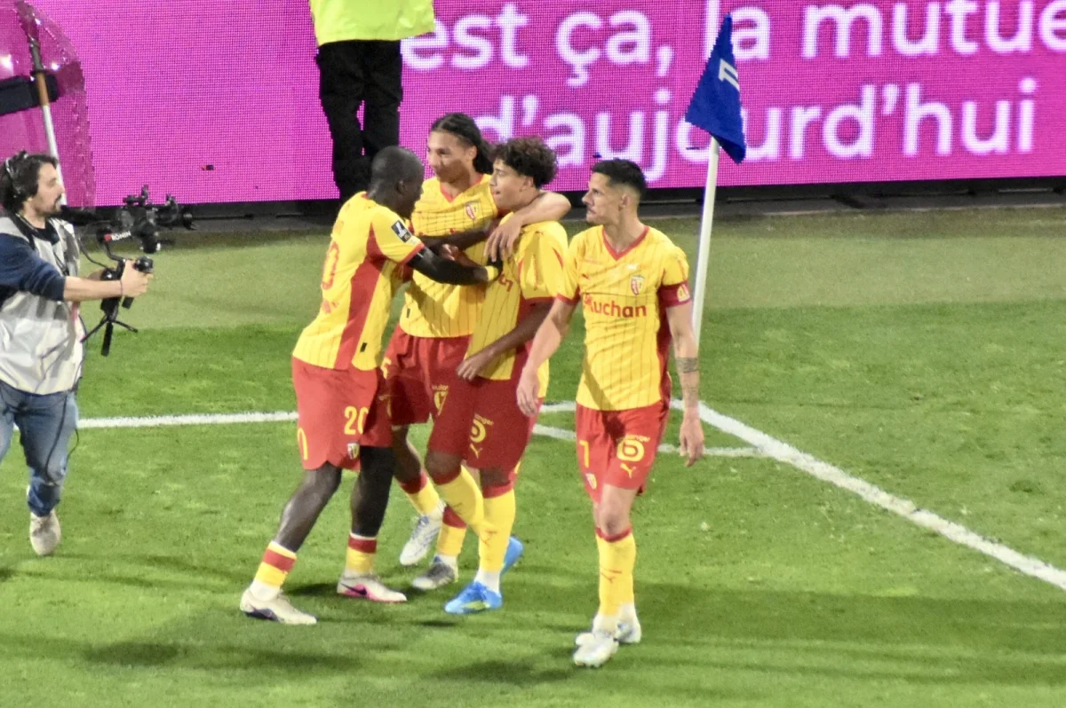 [Vidéo] Mezian Mesloub, buteur à 16 ans 11 secondes après sa première entrée en jeu chez les professionnels !