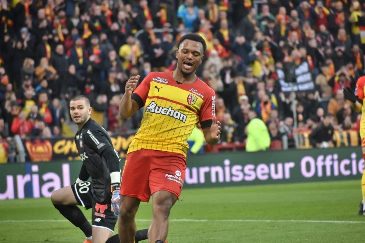 De retour à la 2e place de Ligue 1, où se situe le RC Lens 2025-2026 par rapport à celui de 2022-2023 ?