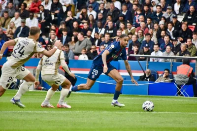 RC Lens-PSG, une lutte pour le titre écornée par le report ?