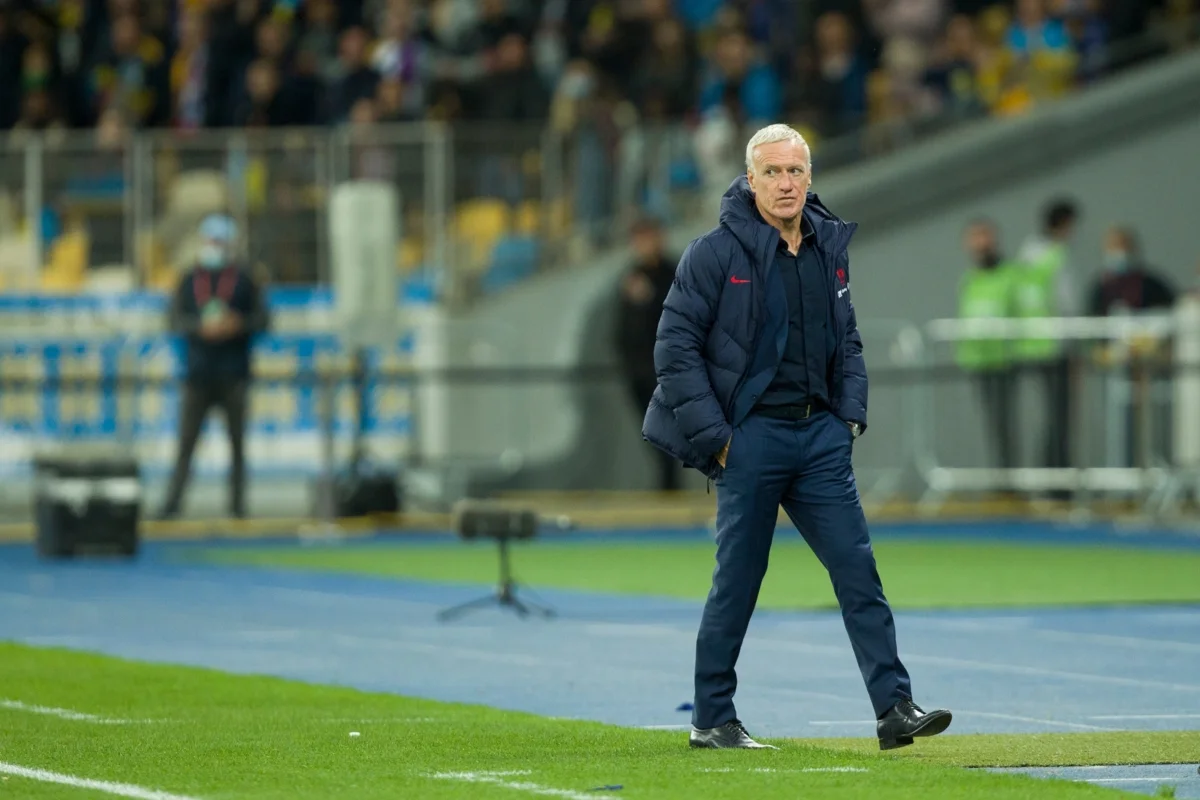 « Il réalise une très belle saison » : Didier Deschamps justifie le choix Robin Risser