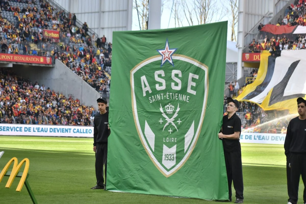 Saint-Etienne remporte les play-offs de Ligue 2 et attend le barragiste de Ligue 1 !