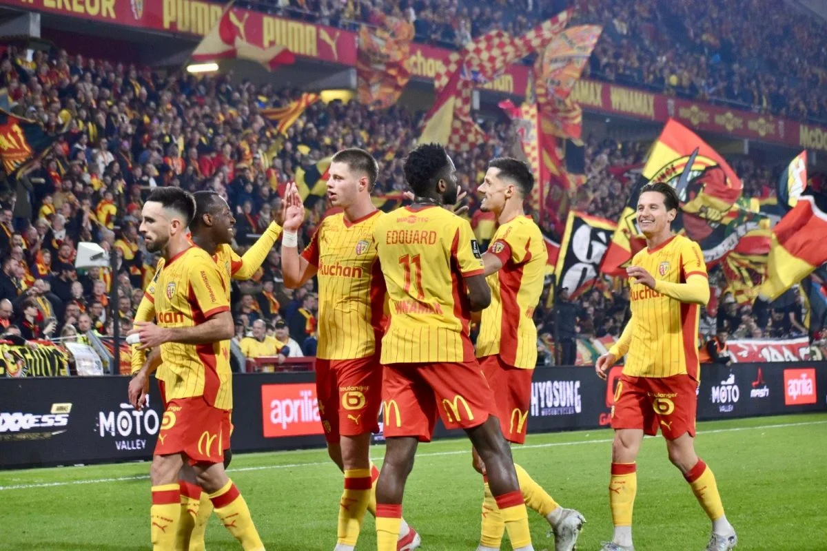En gagnant à Lyon, le RC Lens 2026 fait mieux que le RC Lens champion de 1998