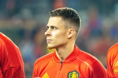 [Vidéo] Thorgan Hazard voit rouge pour ses adieux à Anderlecht, un impact sur ses retrouvailles avec Lens ?