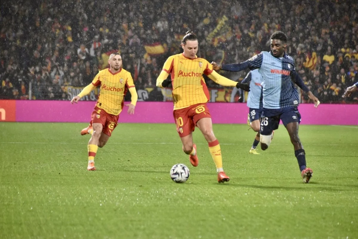 Lepaul enfin élu joueur du mois, Thauvin termine la saison sur le podium des joueurs les plus titrés
