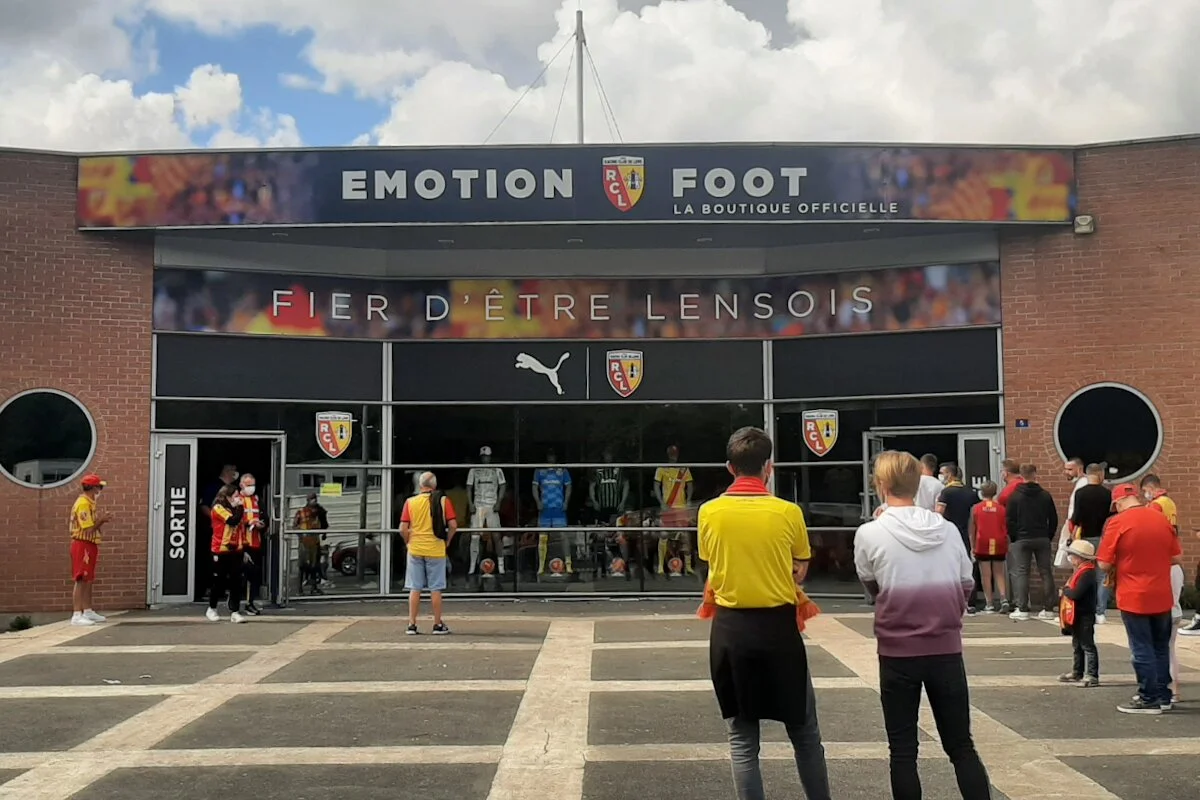 « Émotion Foot a fait son temps », le RC Lens réfléchit à un nouveau concept de boutique