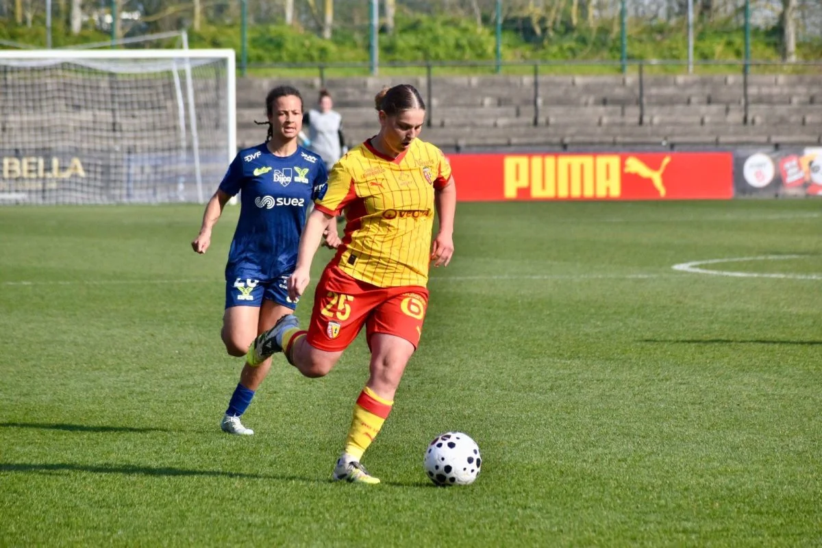 Malgré un but de la Lensoise Laureen Oillic, l’équipe de France féminine U23 s’incline encore face aux USA