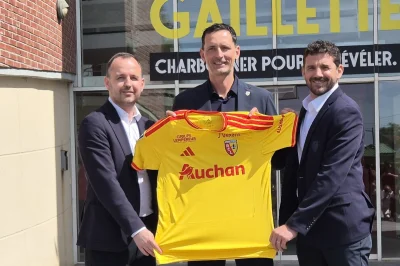 Pierre après pierre, le RC Lens bâtit « pour ne plus devoir attendre plus de 20 ans pour gagner quelque chose »