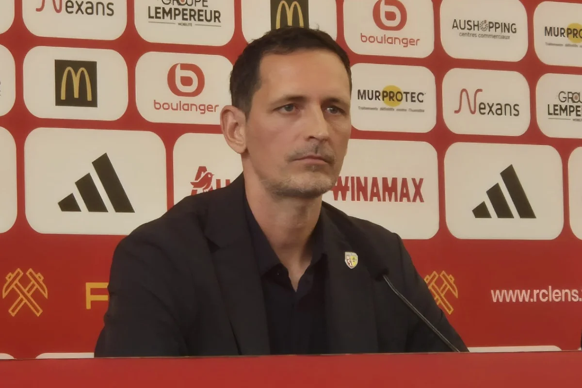 Dino Toppmöller : «Il faut charbonner et tout donner pour la réussite du club, pour le maillot, pour les supporters»