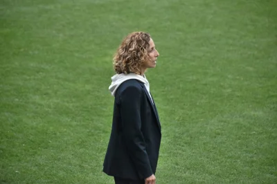 Incertitude autour de l’avenir de Sarah M’Barek sur le banc du RC Lens Féminin ?