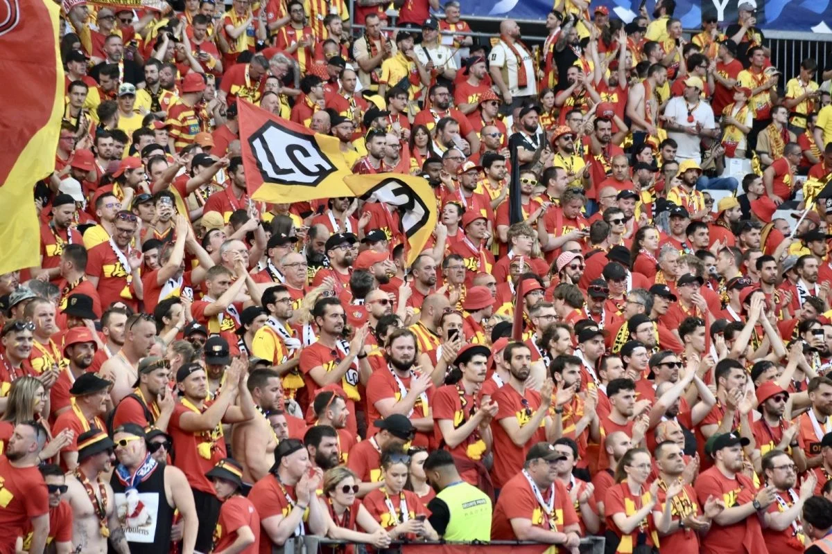 Votre mercato estival de rêve pour le RC Lens : un Anglais qui a fait ses preuves en Belgique en défense