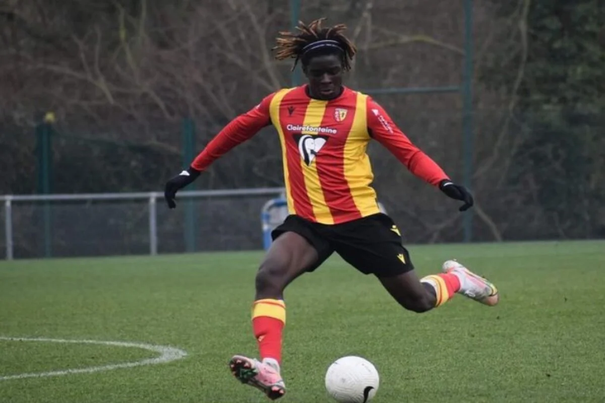 Formé au RC Lens, Ange N’Guessan signe Slavia Prague