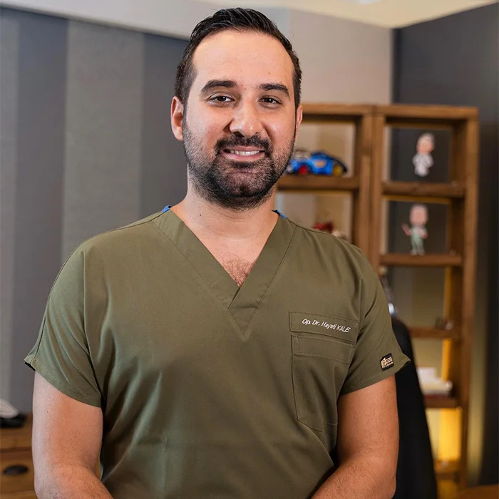 La Rhinoplastie en Turquie : L’Art de la Respiration et de la Symétrie Parfaite avec le Dr. Hayati Kale