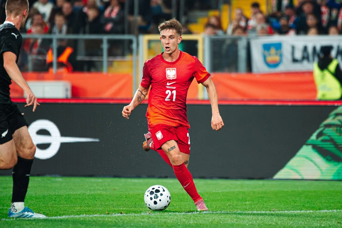 Le RC Lens avance sur la piste Michał Skóraś