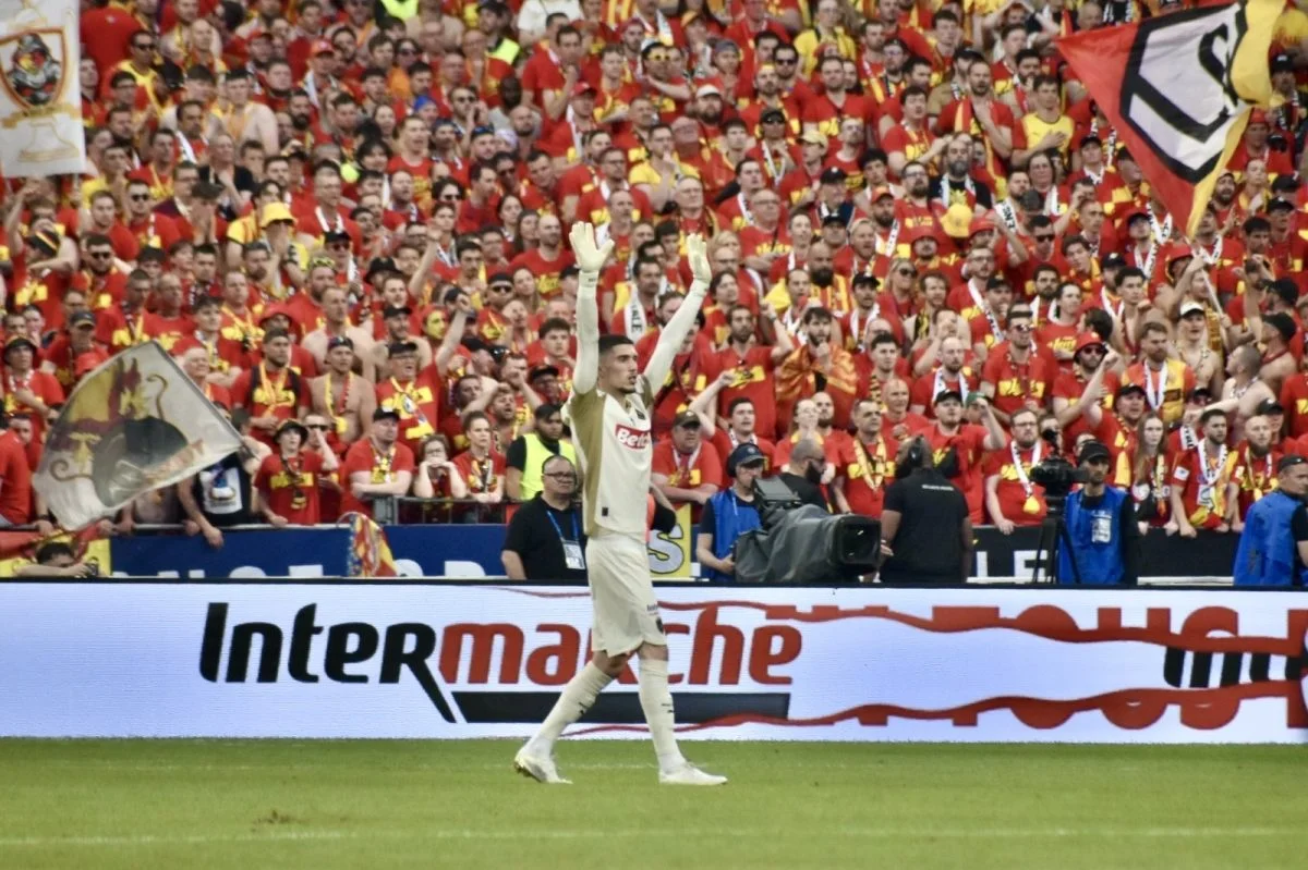 Robin Risser pour imiter Alou Diarra en attendant de réaliser une première dans l’histoire du RC Lens ?