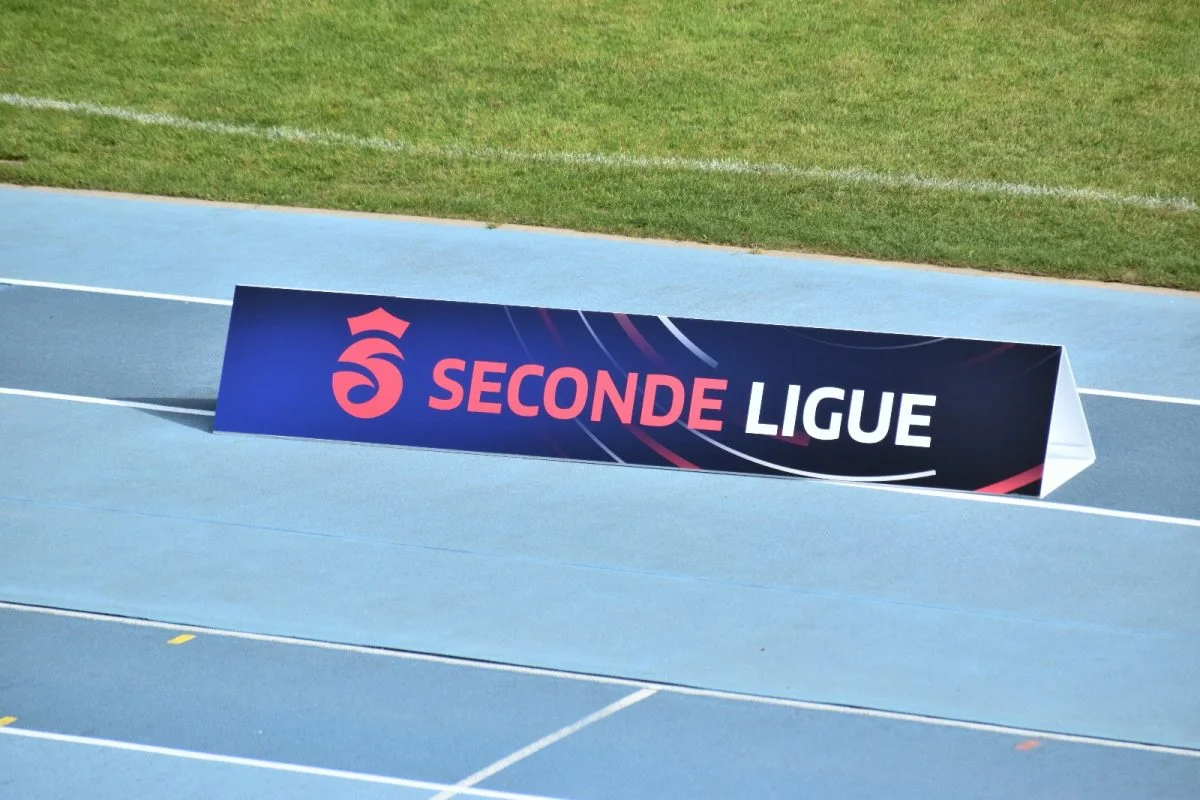 Après le repêchage du RC Lens féminin en Première Ligue, le championnat de Seconde Ligue se jouera à 11 équipes