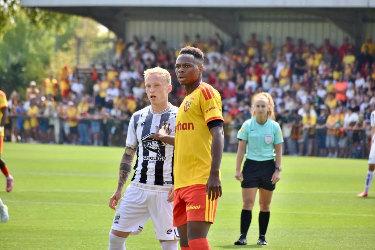 [Officiel] Mamadou Sangaré quitte le RC Lens