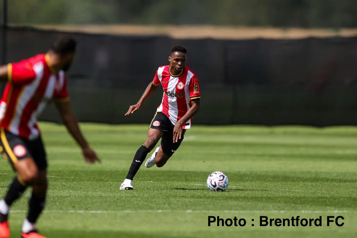 Mamadou Sangaré a joué ses premières minutes avec Brentford avant des retrouvailles avec Adrien Thomasson samedi