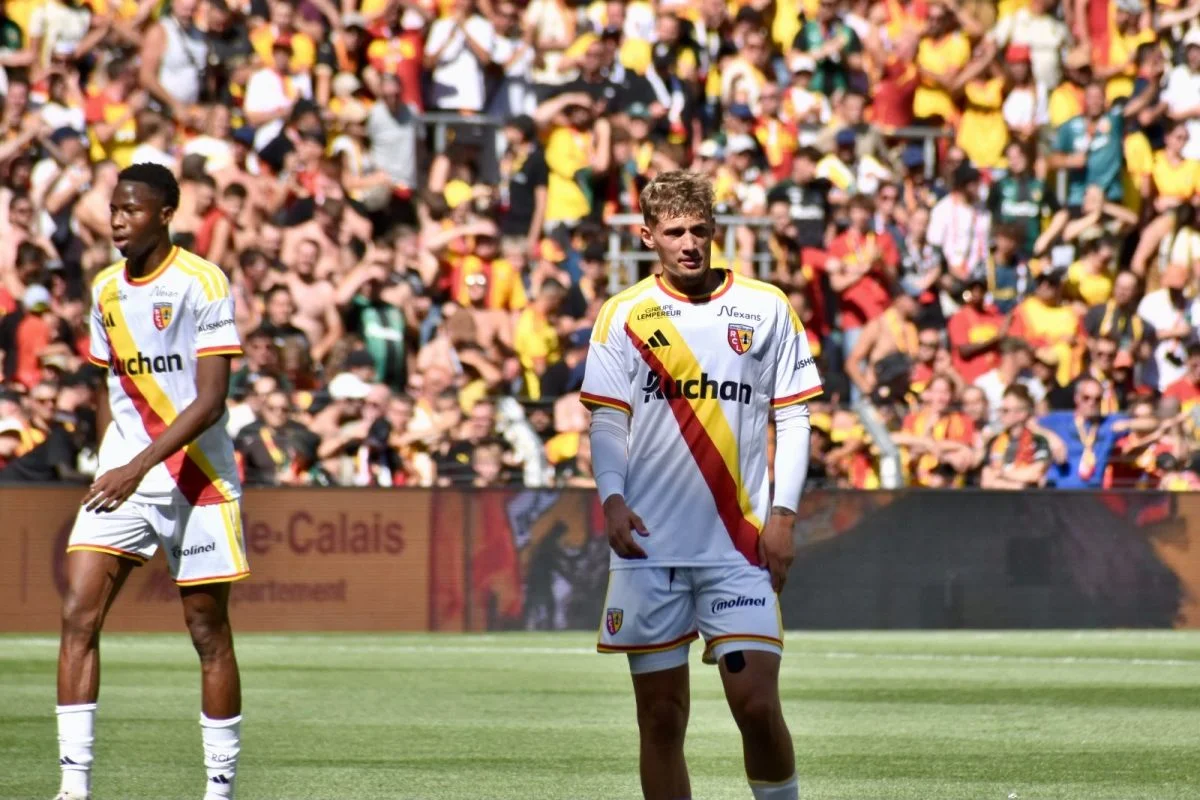 RC Lens – Sunderland (0-2) : Des Sang et Or transparents s’inclinent pour leur retour à Bollaert