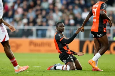 Lorient : un attaquant à 10 buts en Ligue 1 s’en va