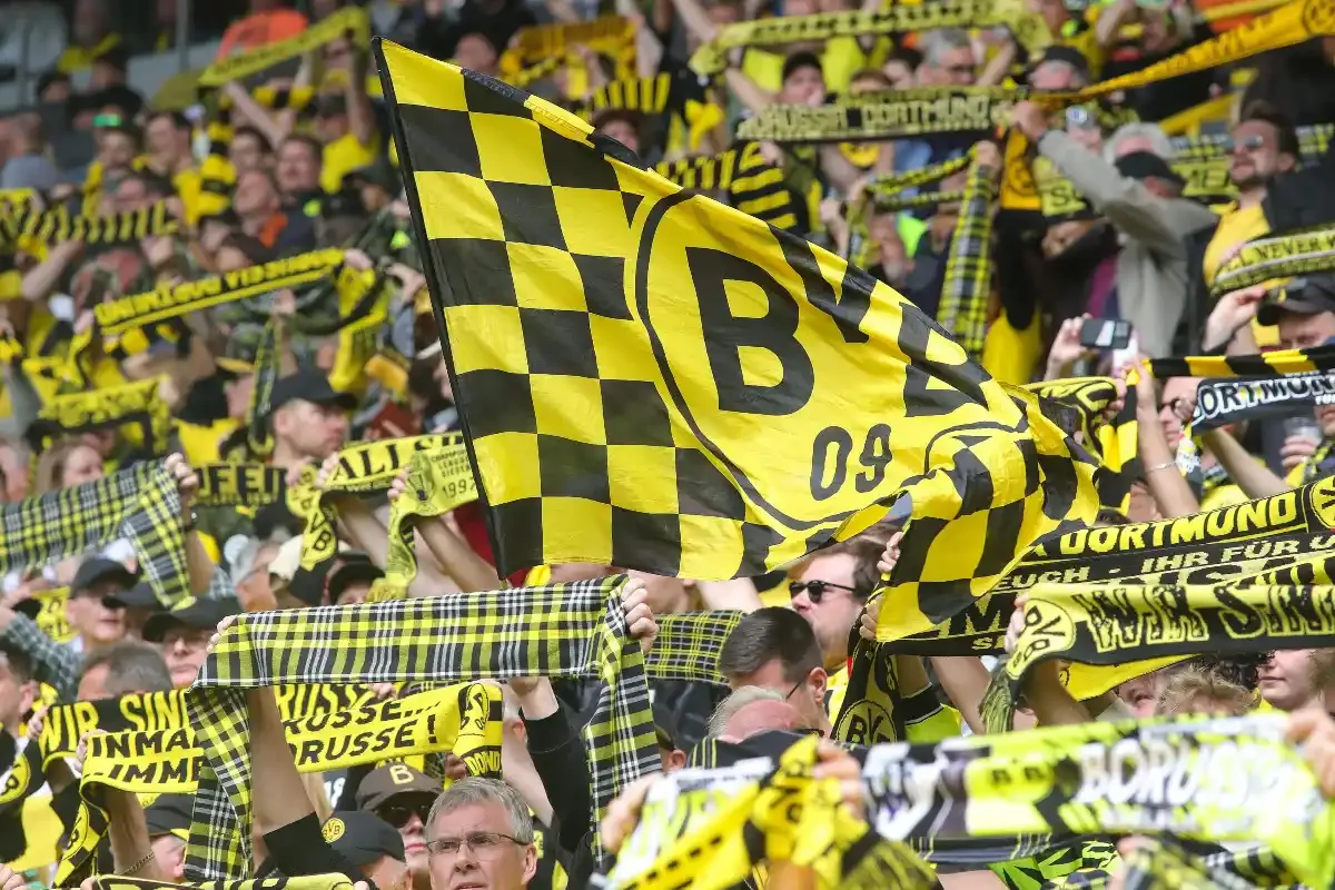 Dortmund : un dfenseur de 16 ans annoncé