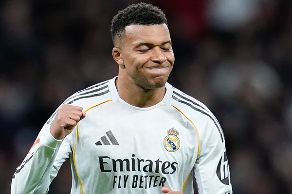 Real : plus de 45 millions de signatures, la pétition anti-Mbappé s'emballe... mais c'est une arnaque