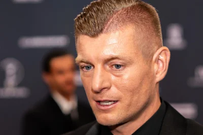 PSG : les applaudissements de Kroos