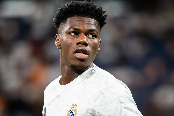 Top Déclarations : baston au Real, Paris en finale, Mbappé visé, Beye déterminé...