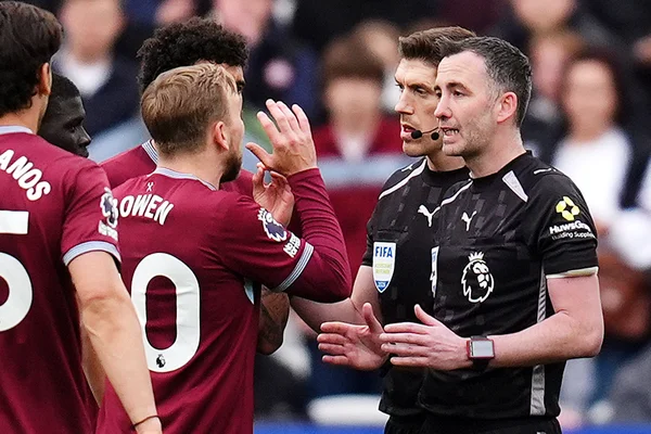 Premier League : le coup de sifflet d'une saison