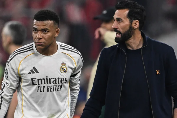 Real : Mbappé, Arbeloa tend l'autre joue