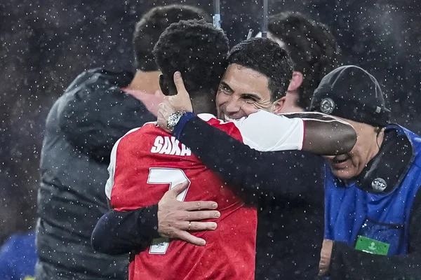 Arsenal : les Gunners sacrés en Premier League, la fin d'une longue attente !