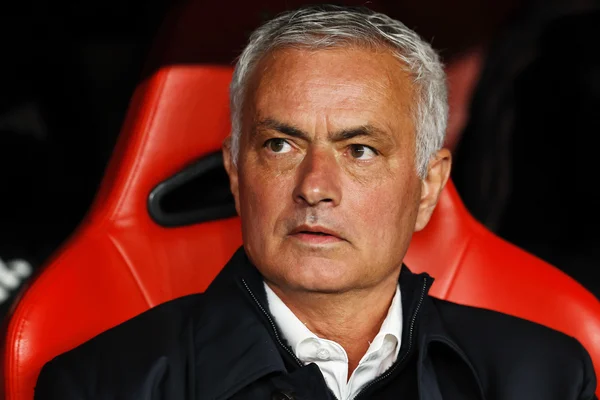 Real : le grand retour de Mourinho (officiel)