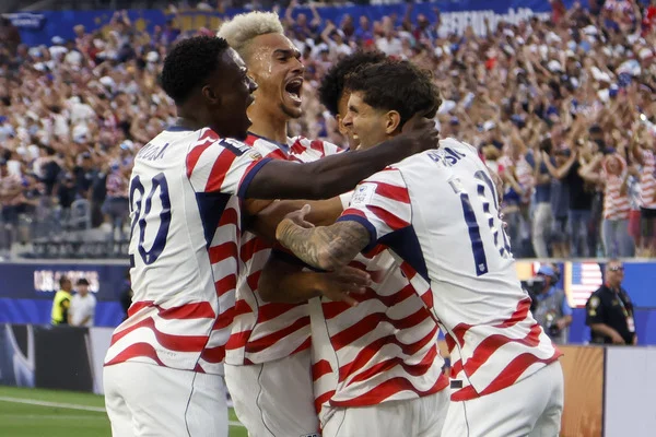 Les 5 infos à savoir sur Etats-Unis - Paraguay (4-1)  : les USA en feu, le Paraguay déçoit, Balogun voit double...