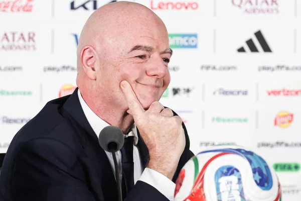 Top Déclarations : Infantino chambre l'Italie, Evra plus fort que Yamal, les mots durs de Klopp...