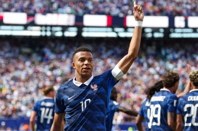 Equipe de France : Mbappé, tout là-haut !