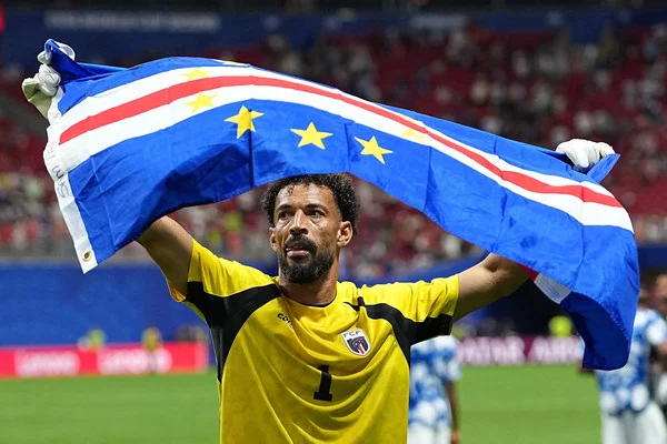 Les 4 infos sur les matchs de la nuit : le Cap-Vert héroïque, l'Uruguay éliminée, Muslera humilié, l'Espagne première...