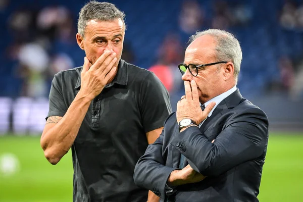 Journal des Transferts : la grosse accélération du PSG, Lens s'offre un milieu, Tchouaméni n'est plus intouchable...