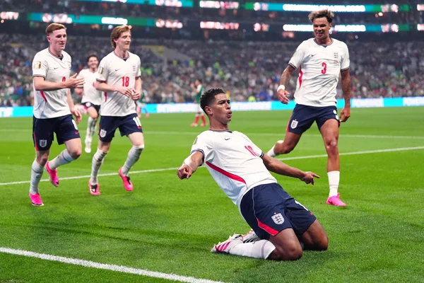 Angleterre : Bellingham, "superstar" en mission