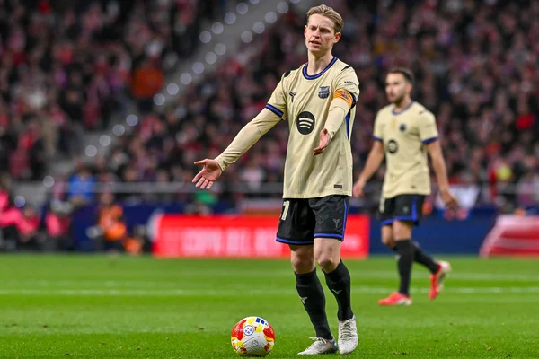 Barça : gravement blessé, l'accusé De Jong se défend