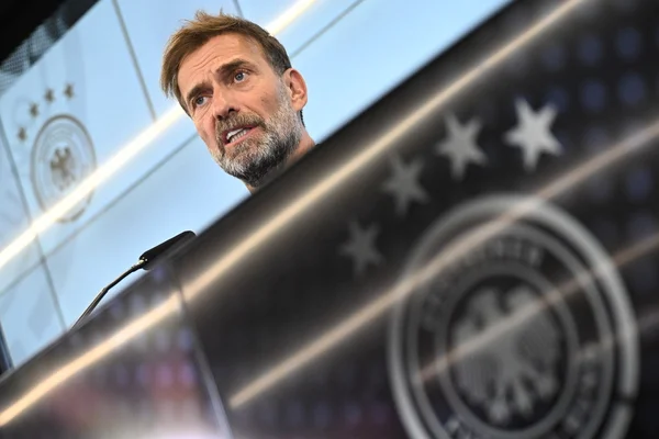 Allemagne : une sortie médiatique offensive, Klopp annonce déjà la couleur